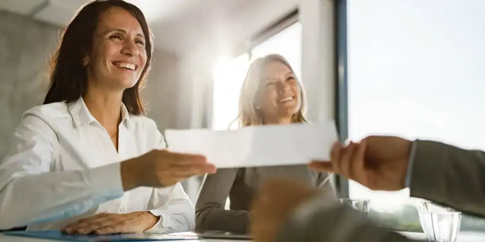 Blog-How-to-Create-Your-Teacher-Resume-FAQs-and-Best-Practices-
